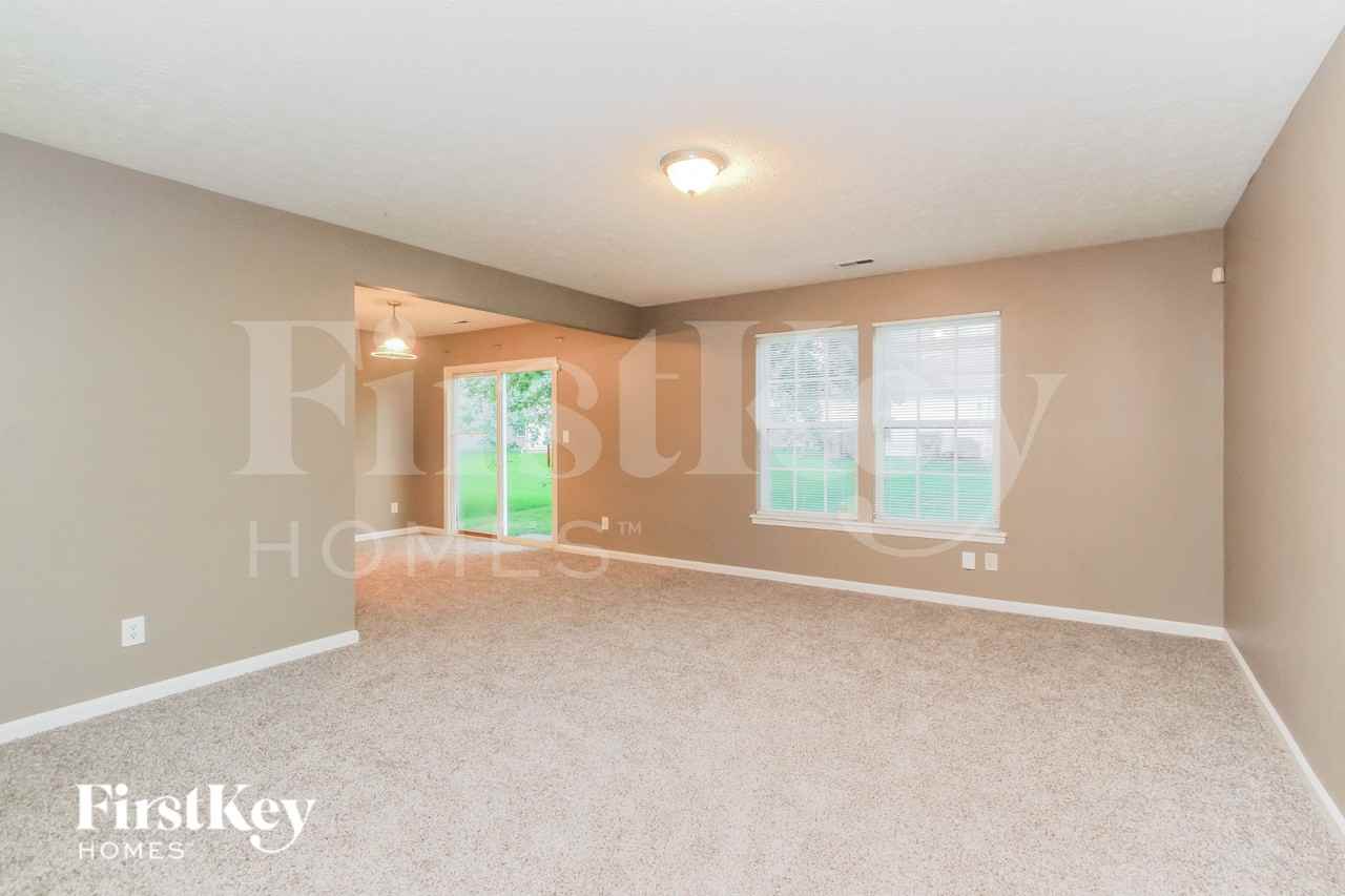 3661 Cedar Pine Pl - Photo 2 of 16