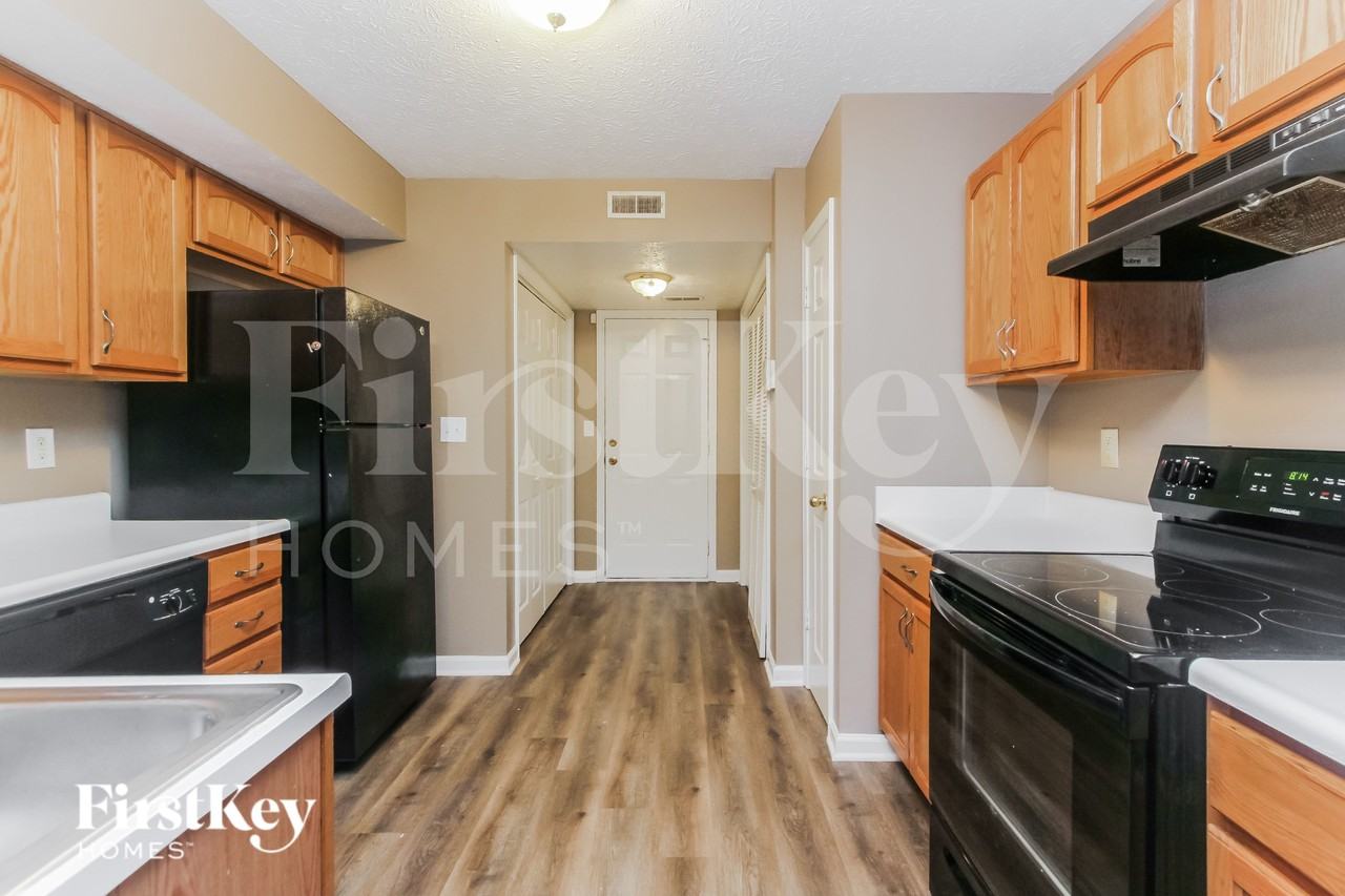 3661 Cedar Pine Pl - Photo 5 of 16