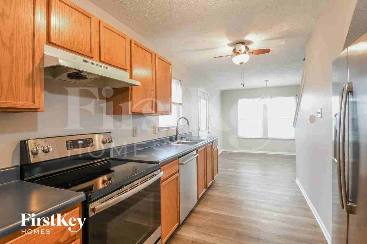 2332 Providence Ct - Photo 6 of 15