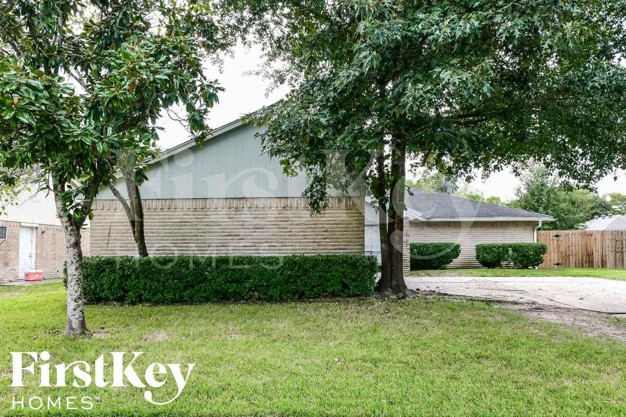 22219 Oakhill Gate Dr - Photo 2 of 15