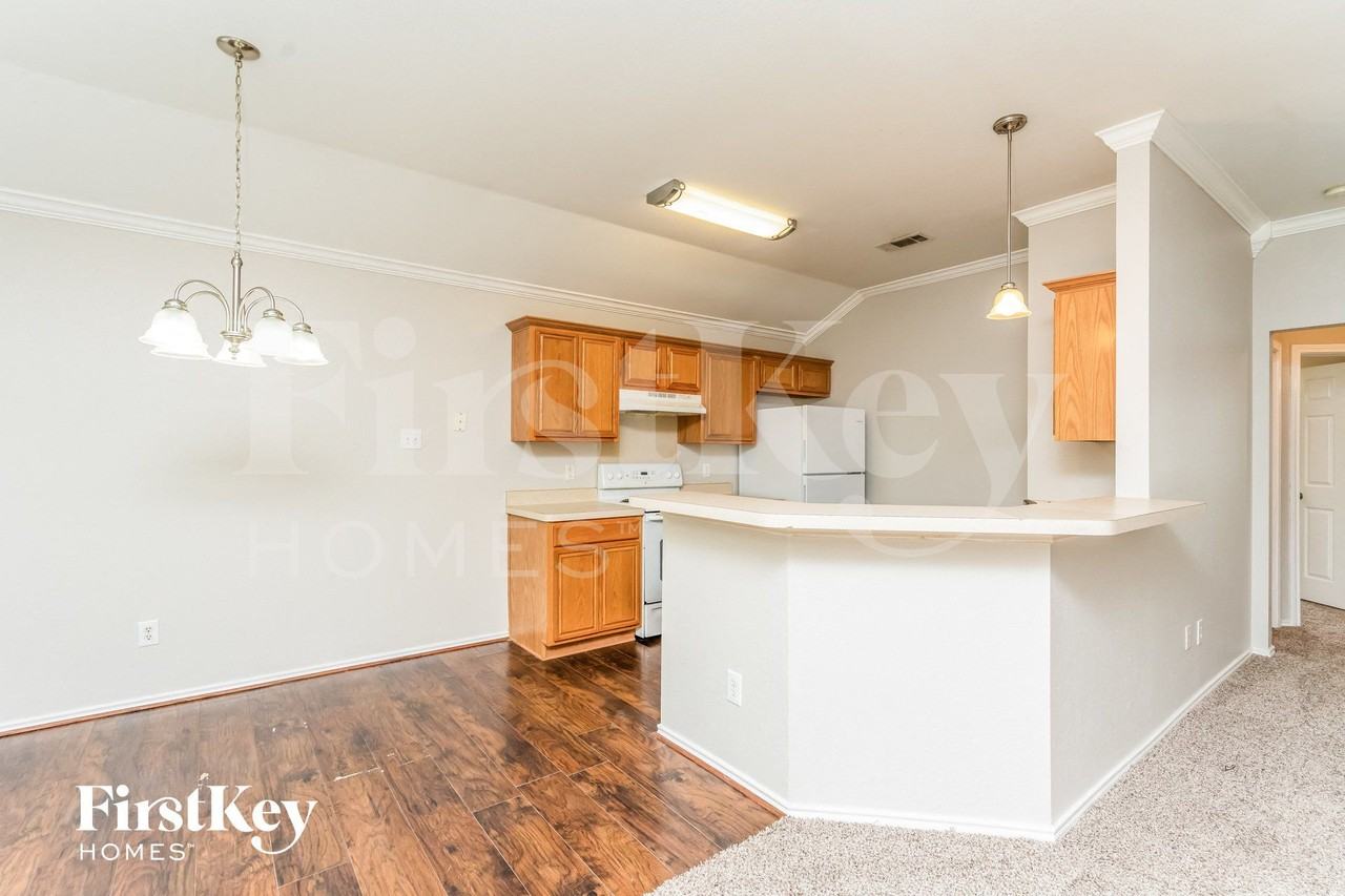 1508 Pintail Ct - Photo 4 of 15