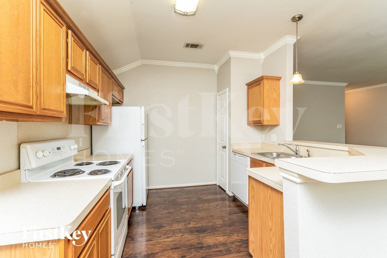 1508 Pintail Ct - Photo 6 of 15