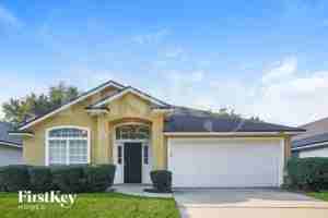 featured image of 1460 Greenway Pl