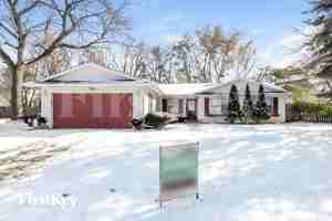 featured image of 1083 Willow Ct