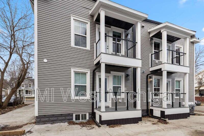 802 Douglas St Nw #A - Photo 4 of 13