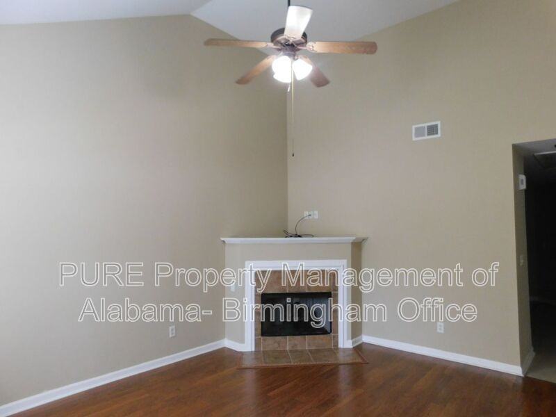 2755 Southwood Ln - Photo 3 of 17