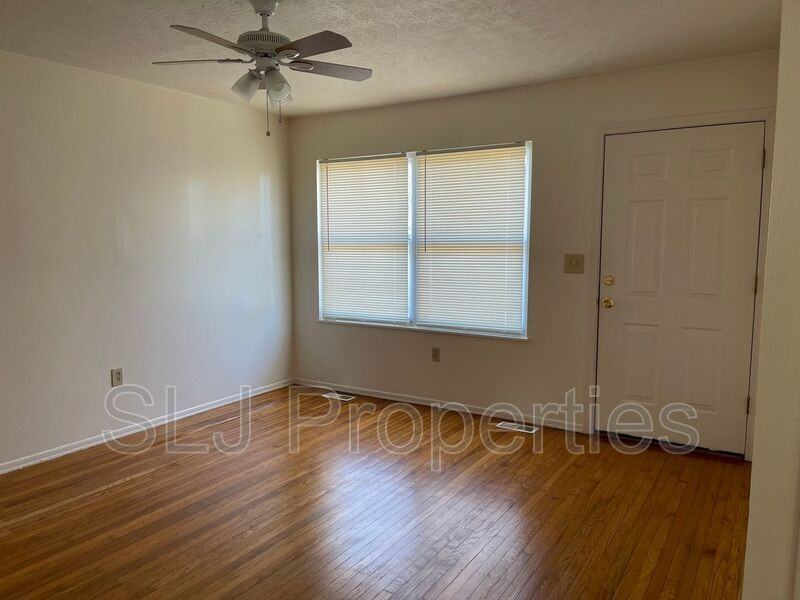 9913 Lochwick Way - Photo 6 of 12