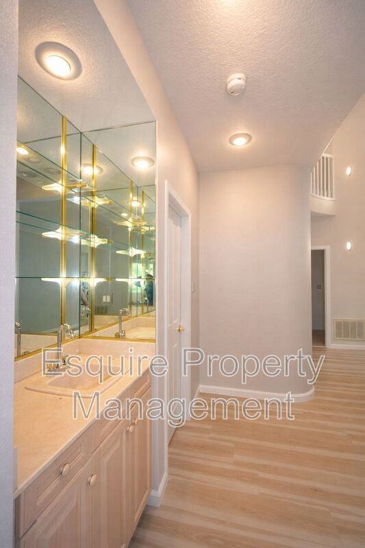 1735 Butterfly Ct - Photo 6 of 24