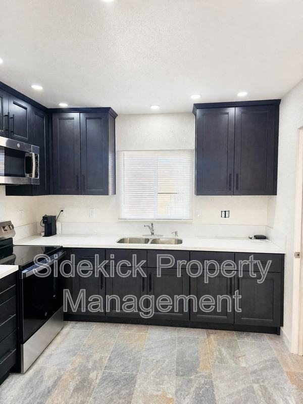 1157 S Townsend Ave - Photo 7 of 19