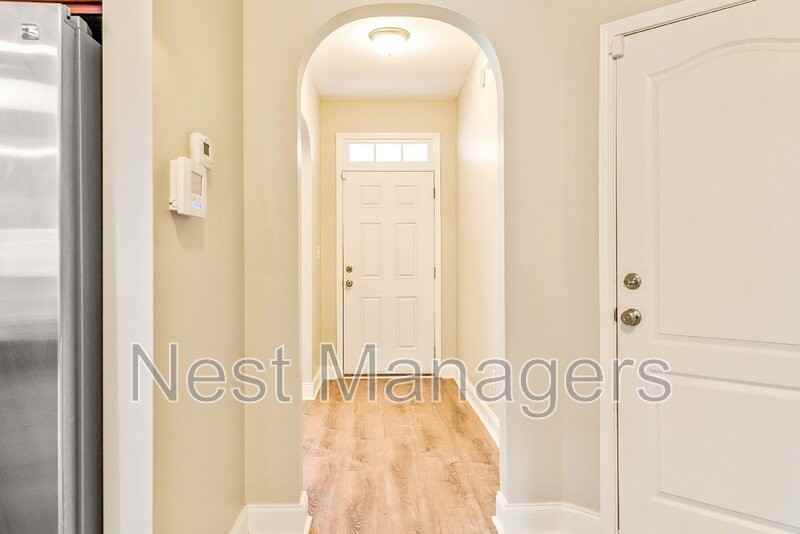 1081 Ronald Reagan Dr - Photo 6 of 37