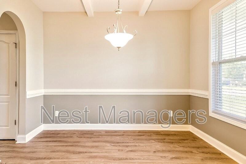 1081 Ronald Reagan Dr - Photo 7 of 37