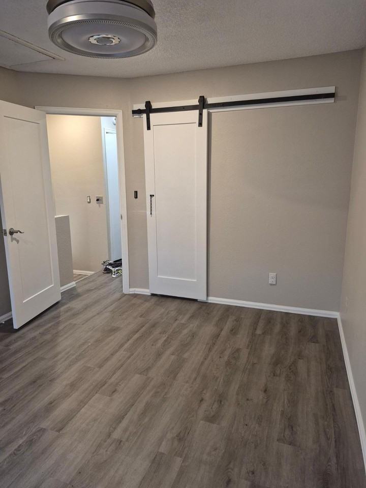 4062 Baytown Dr - Photo 4 of 25