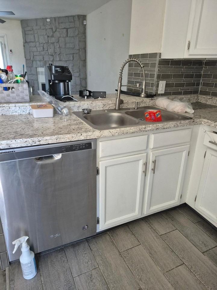 4062 Baytown Dr - Photo 7 of 25