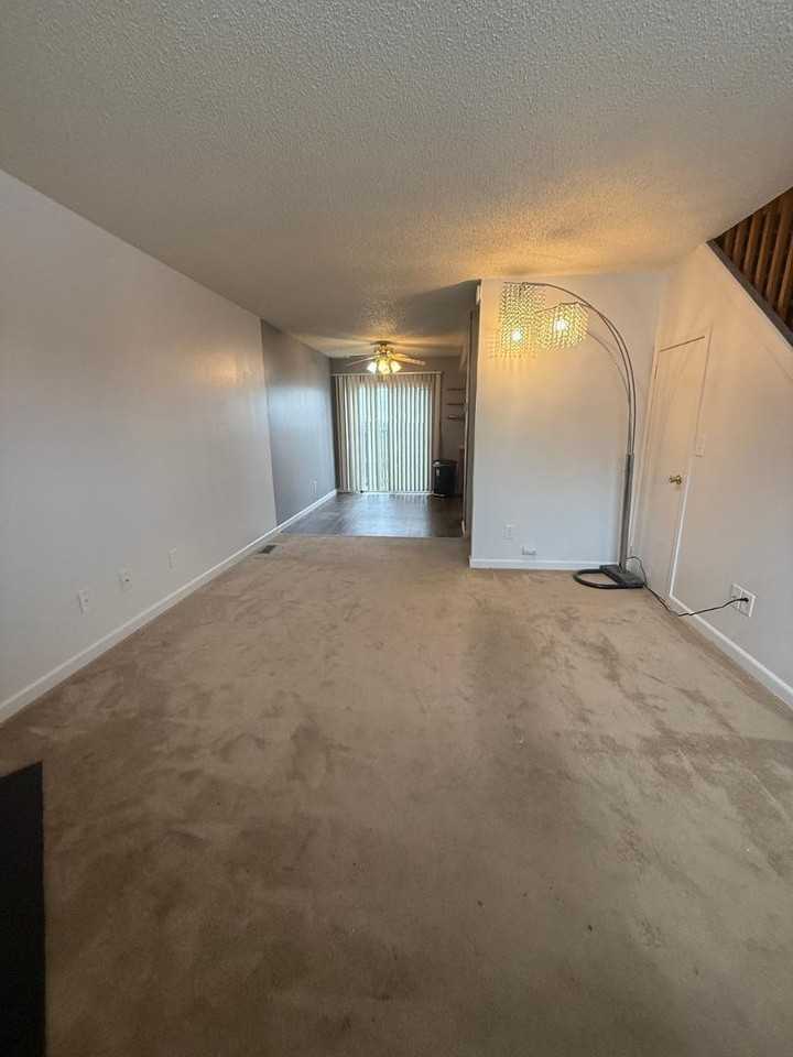 1268 Soaring Eagle Dr - Photo 3 of 10