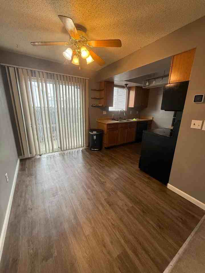 1268 Soaring Eagle Dr - Photo 5 of 10