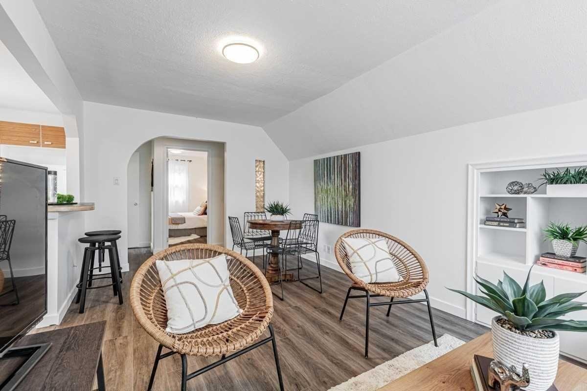 179 Clonmore Dr - Photo 6 of 12