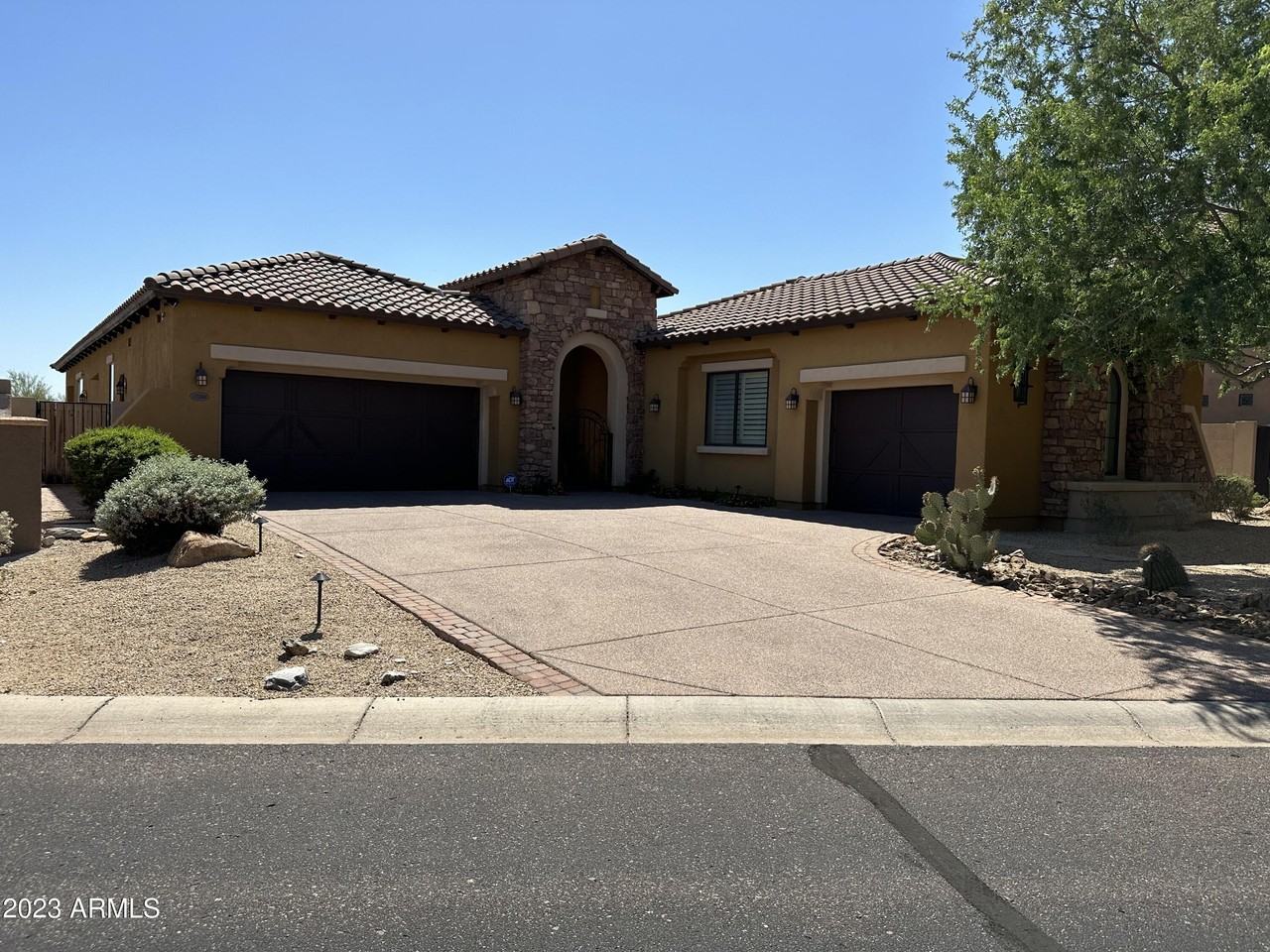 17388 N 101st Way - Photo 3 of 33