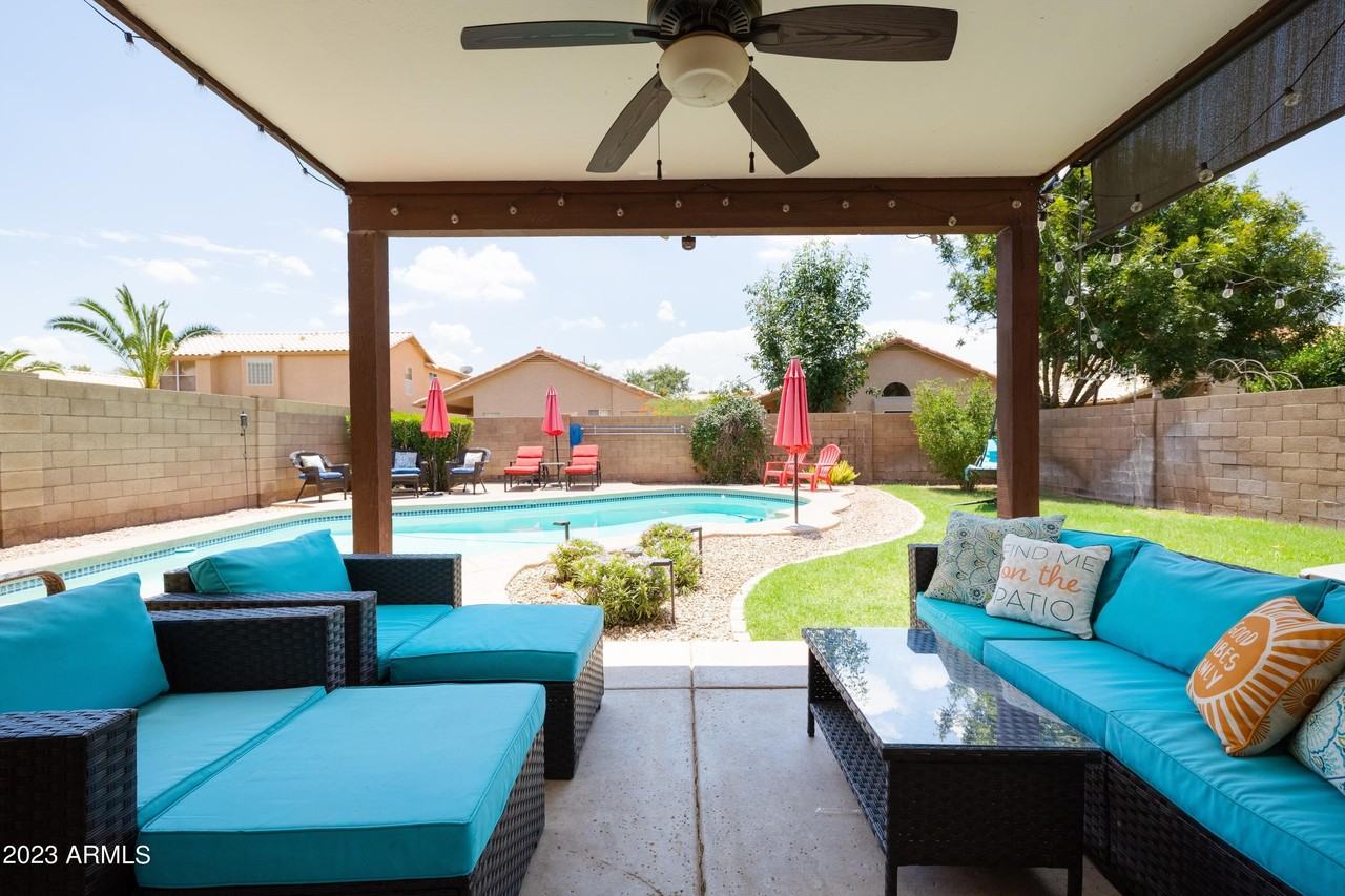 1431 E Century Ave - Photo 4 of 22