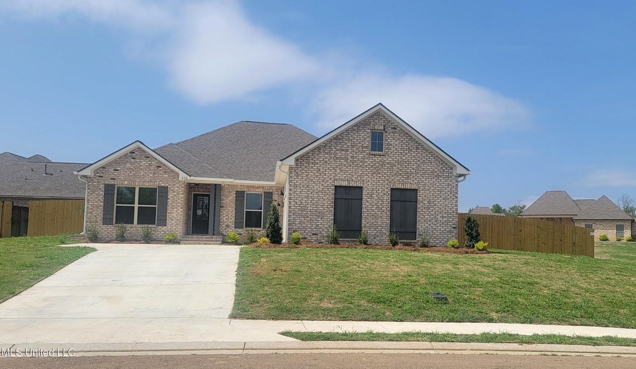 230 Copper Creek Dr - Photo 3 of 45