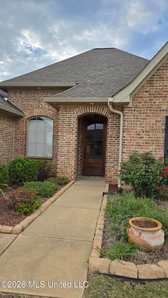 139 Coventry Ln - Photo 5 of 50