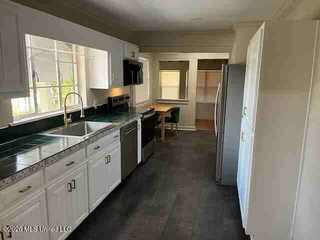 126 Azalea Dr - Photo 5 of 12