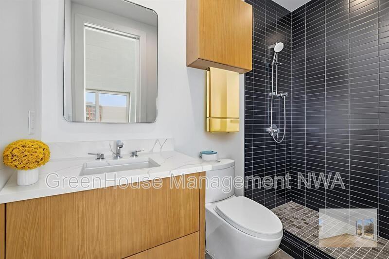 838 Se 8th St - Photo 7 of 19