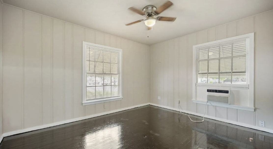 3837 Earl St #B - Photo 3 of 8