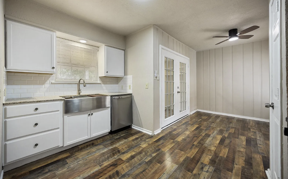 3837 Earl St #B - Photo 6 of 8