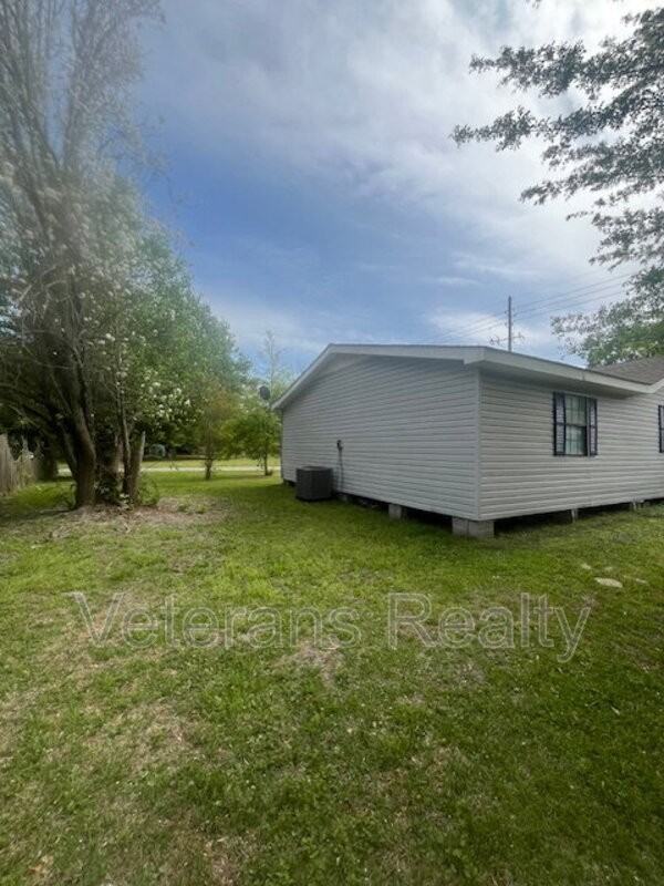 701 N Nicholson Ave - Photo 4 of 16