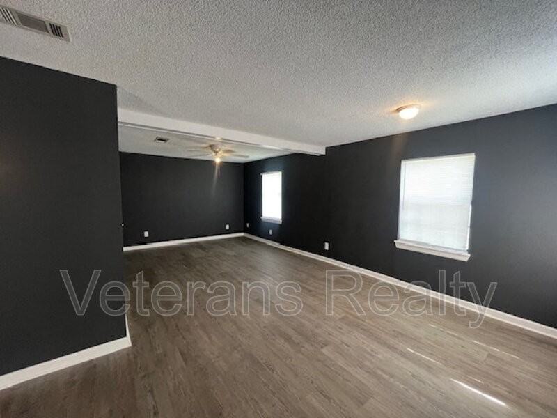 701 N Nicholson Ave - Photo 6 of 16