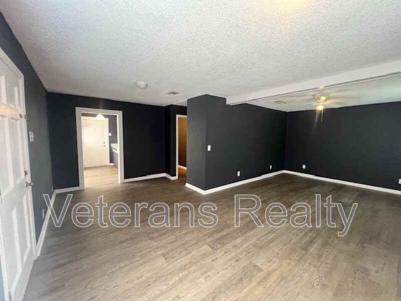 701 N Nicholson Ave - Photo 7 of 16