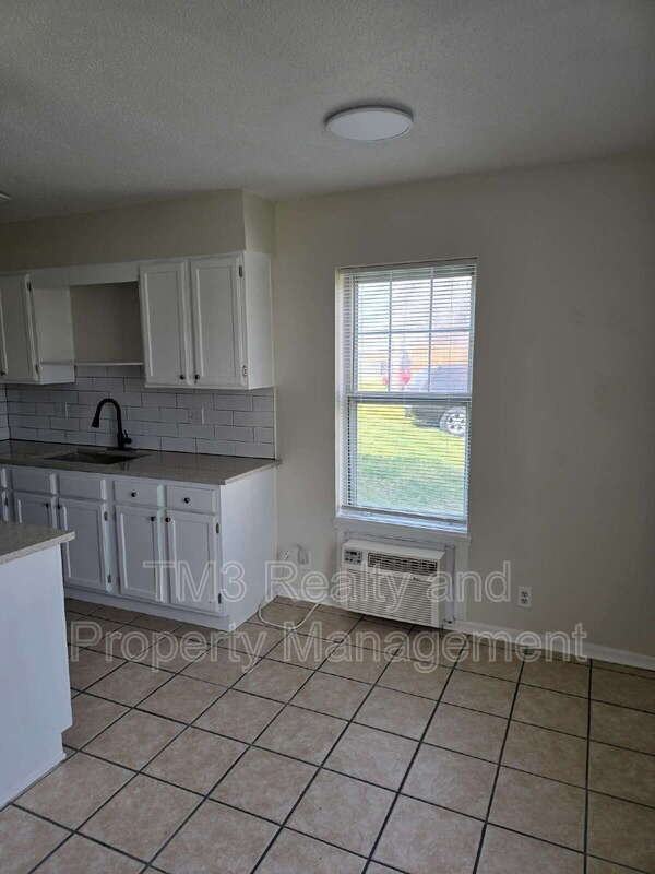 1602 E Kansas City Rd #5 - Photo 3 of 28