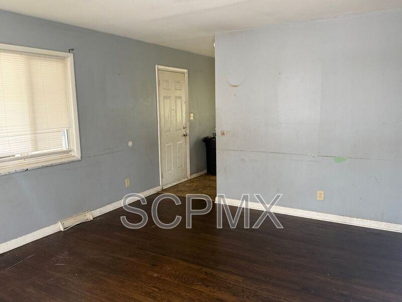 3151 Burbank Dr - Photo 2 of 2