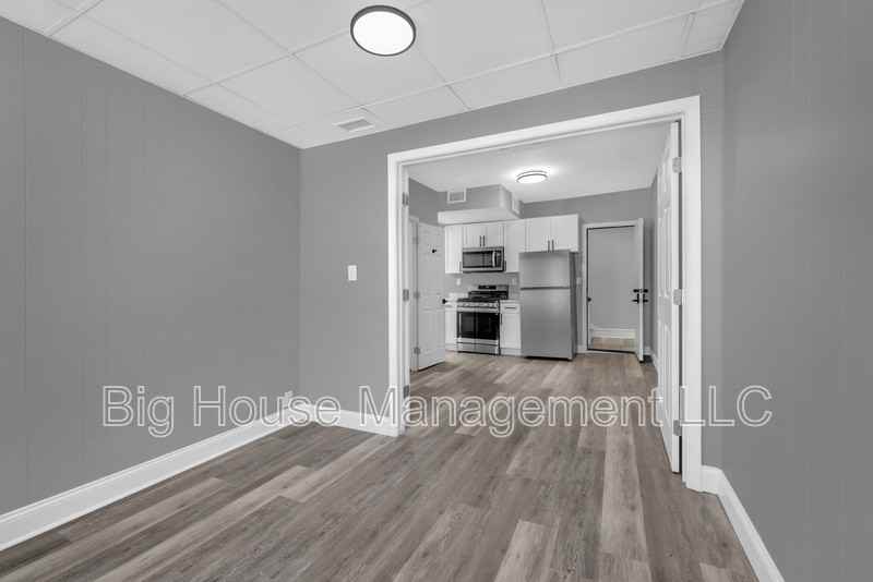 1725 Hollins St #3 - Photo 2 of 14