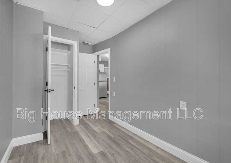 1725 Hollins St #3 - Photo 4 of 14