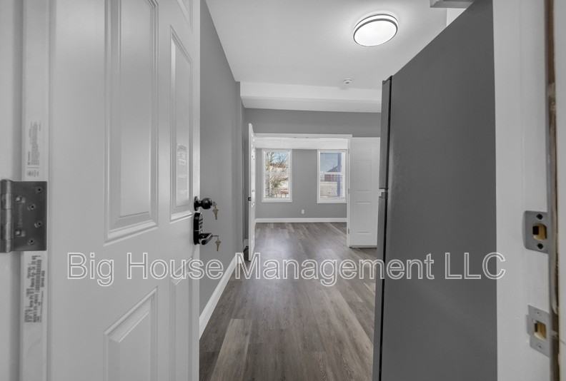 1725 Hollins St #3 - Photo 6 of 14