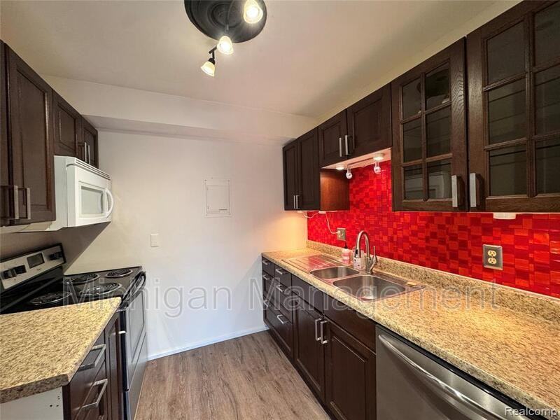 2150 Pauline Blvd #203 - Photo 4 of 32