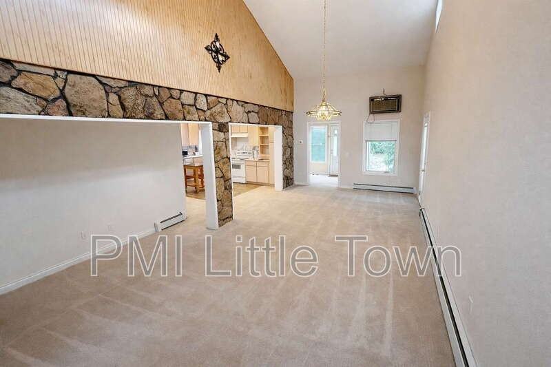 8320 S Ammons St - Photo 6 of 20