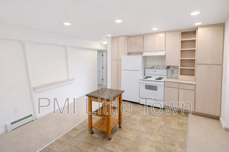 8320 S Ammons St - Photo 7 of 20