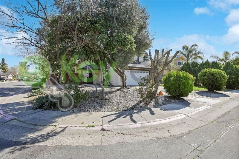 3462 Bridgeford Dr - Photo 4 of 33