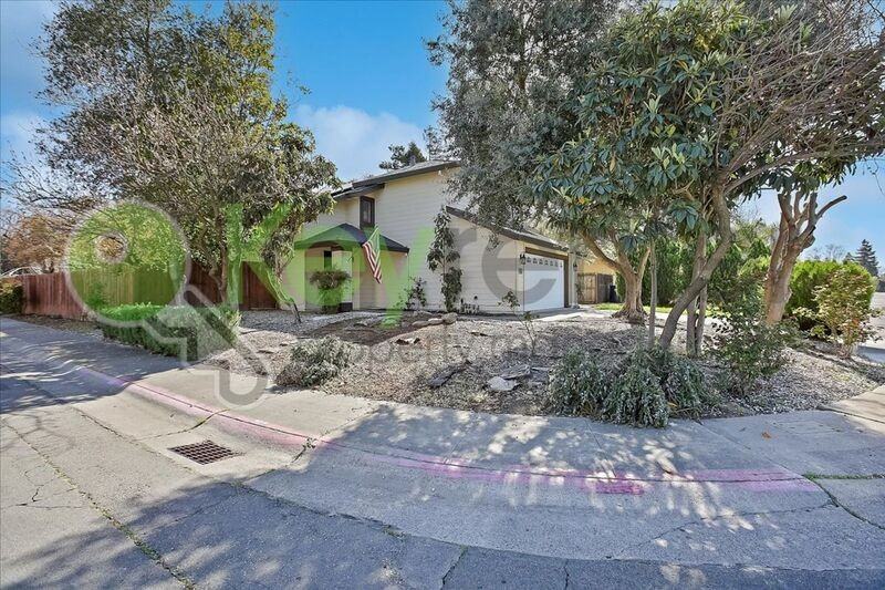 3462 Bridgeford Dr - Photo 5 of 33