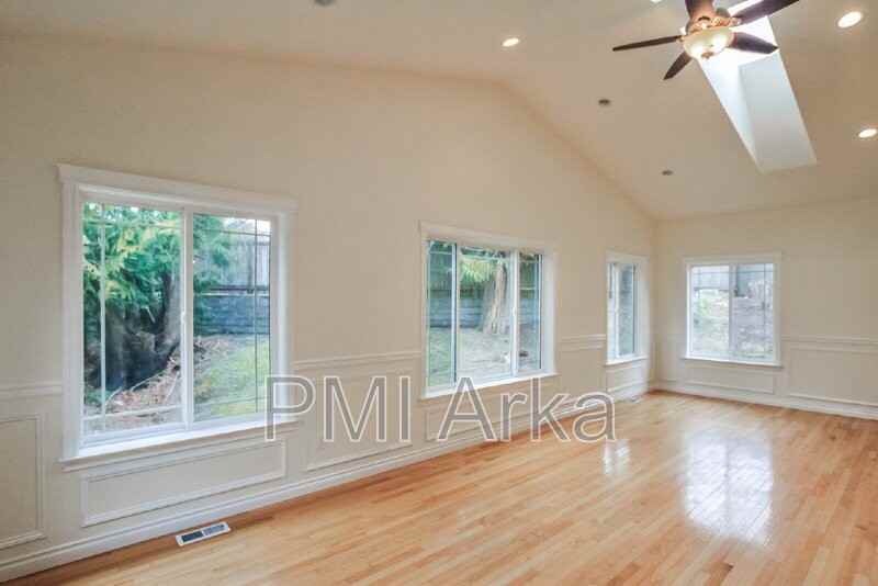 3504 Buckingham Ct Se - Photo 7 of 17