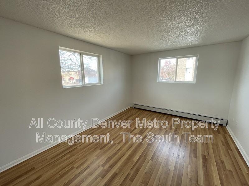 1622 Alton St #202 - Photo 5 of 10