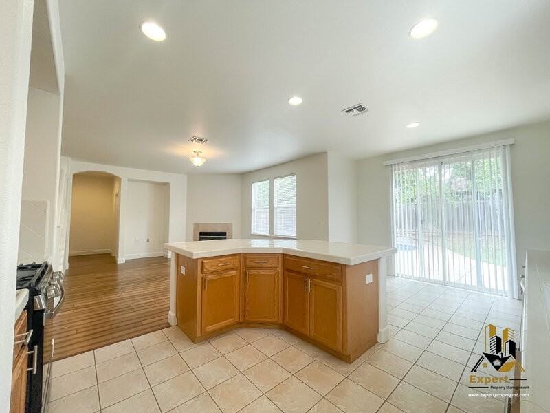 5408 Harston Way - Photo 4 of 15