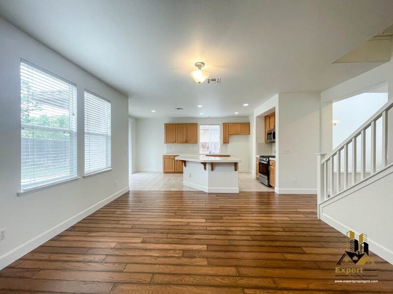 5408 Harston Way - Photo 6 of 15