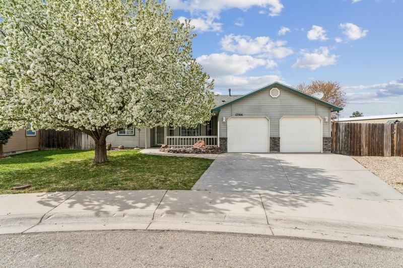 12566 W Norristown St - Photo 2 of 37