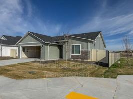 featured image of 1870 W Unforgettable St