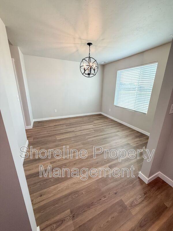 1870 W Unforgettable St - Photo 3 of 25