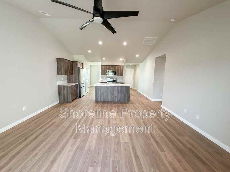 1870 W Unforgettable St - Photo 7 of 25