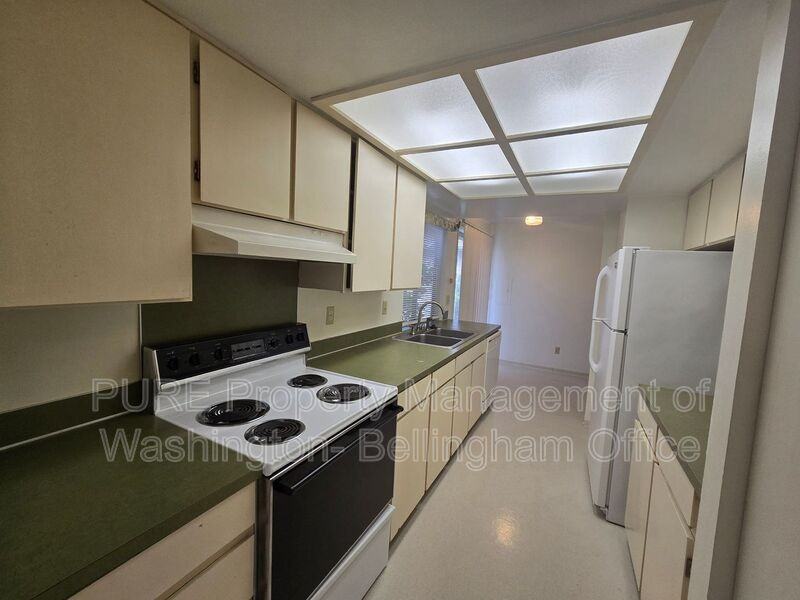 3366 Cherrywood Ave - Photo 3 of 19